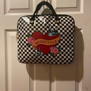 Betsey Johnson Laptop Case padded Protection Synthetic Black &White Checked